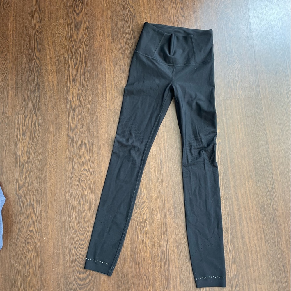 Lululemon black reflector leggings
